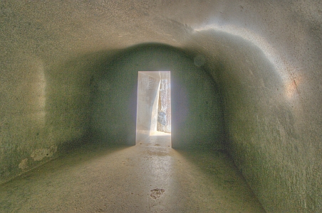 Interior of the Vadathika Cave - Click to show bigger image in new browser