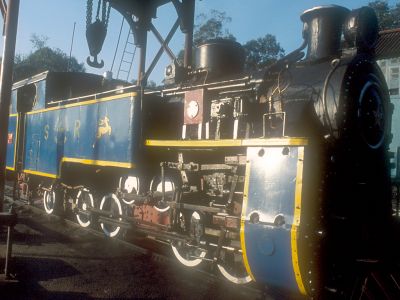 An NMR Locomotive in 2002 - Click to show full-size image in new browser