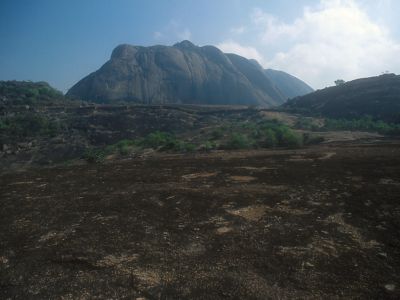 View towards the Karigudda in 2002 - Click to show full-size image in new browser