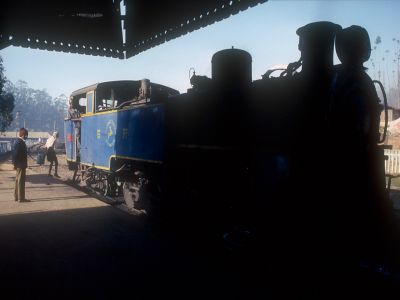 A steam locomotive at Udhagamandalam in 1992 - Click to show full-size image in new browser