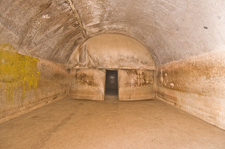 Interior of the Sudama cave, looking away from entrance - Click to show bigger image in new browser