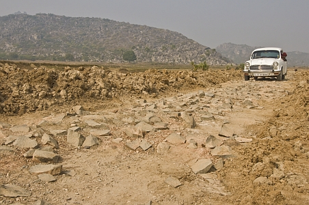 Bumpy track to the Barabar Caves - Click to show bigger image in new browser