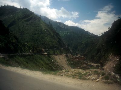 On the way to Kashmir in 2005 - Click to show full-size image in new browser