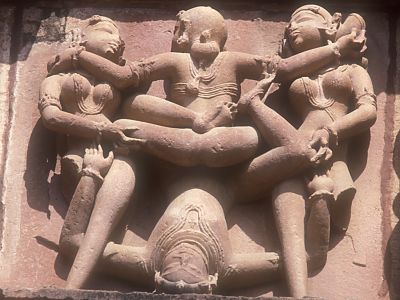 Carvings at Khajuraho - Click to show full-size image in new browser