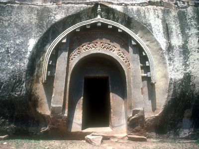 Carved Lomas Rishi cave entrance - Click to show full-size image in new browser